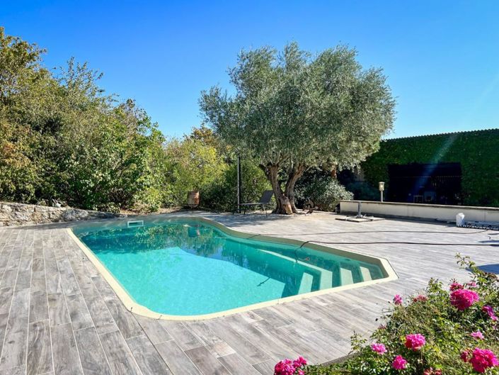 Image No.3-6 Bed House for sale