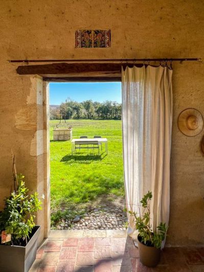 Image No.5-10 Bed Property for sale