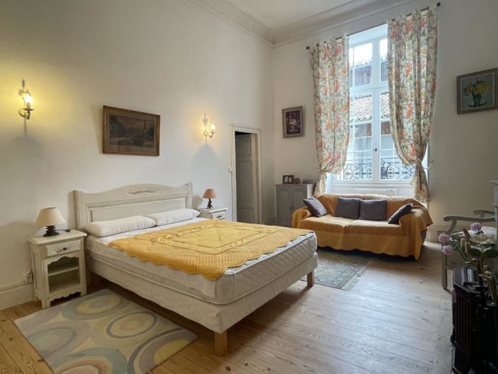 Image No.17-2 Bed House for sale