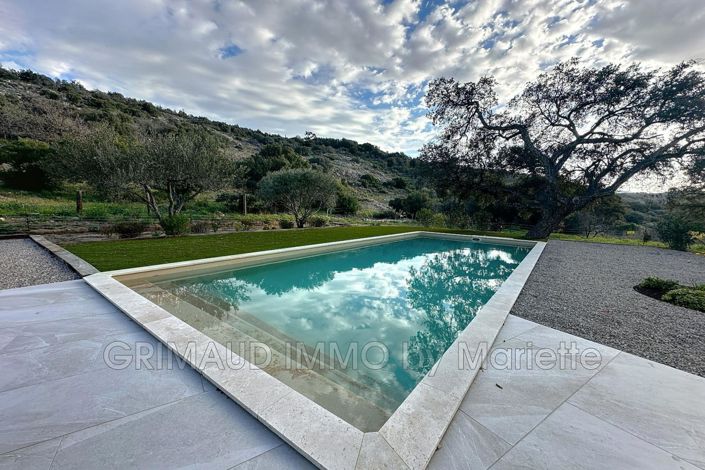 Image No.12-4 Bed House for sale