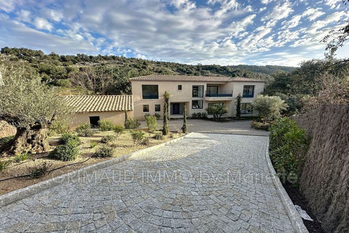 Image No.4-4 Bed House for sale