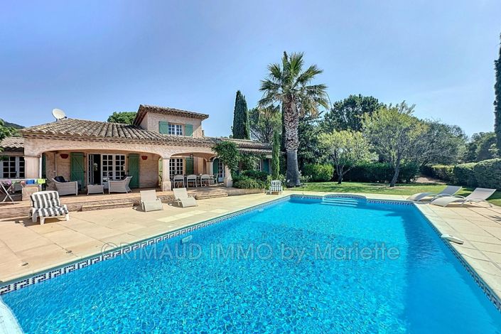 Image No.2-4 Bed House for sale