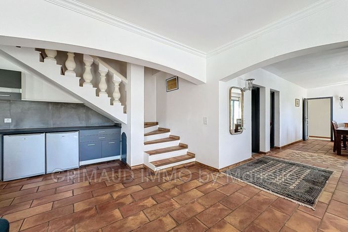 Image No.10-5 Bed House for sale