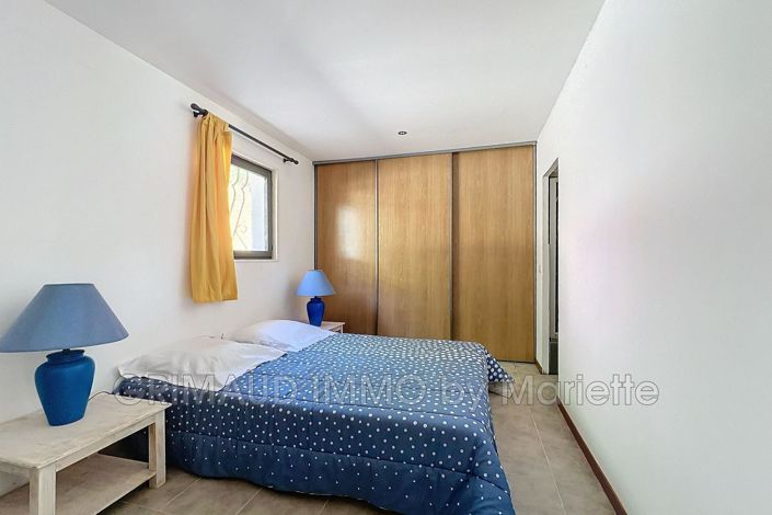 Image No.11-5 Bed House for sale