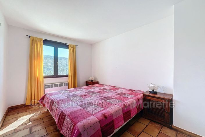 Image No.17-5 Bed House for sale