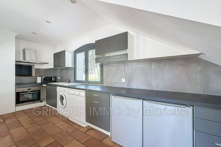 Image No.5-5 Bed House for sale