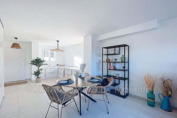 Image No.3-3 Bed House for sale