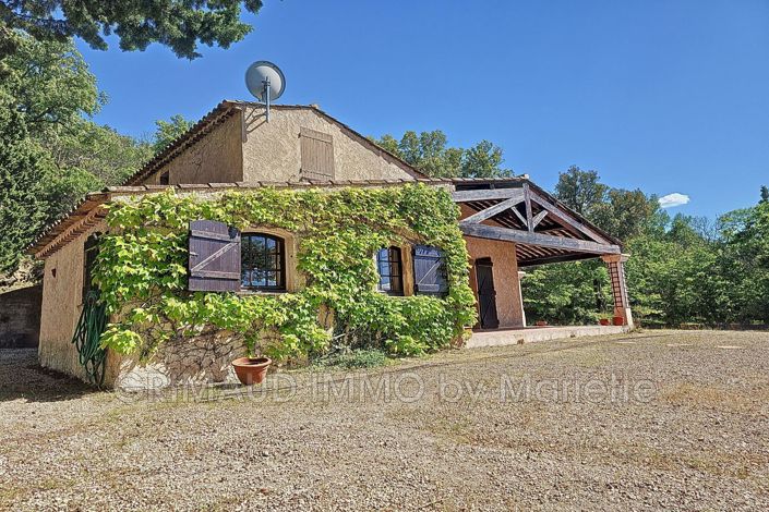 Image No.1-4 Bed House for sale