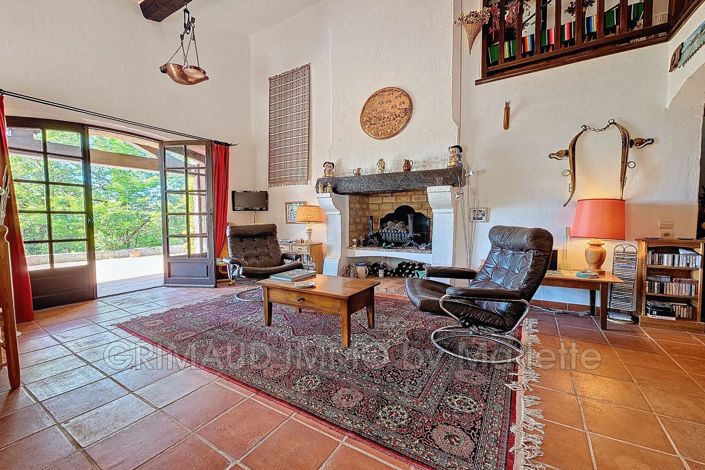 Image No.6-4 Bed House for sale