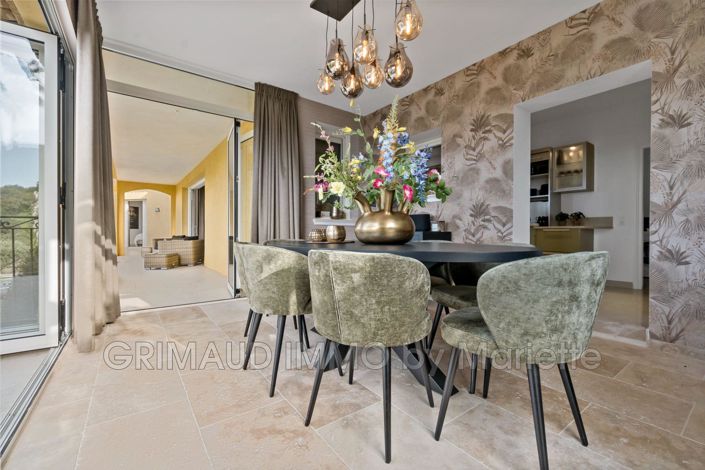 Image No.12-5 Bed House for sale