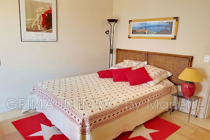 Image No.7-5 Bed House for sale