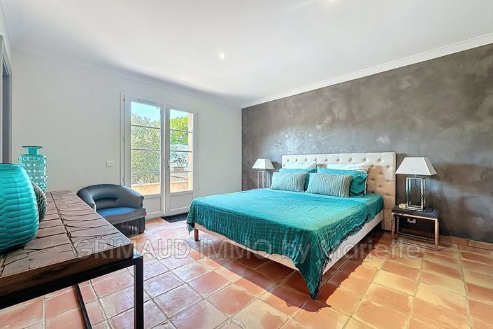 Image No.13-4 Bed House for sale