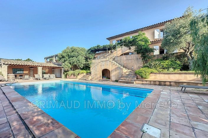 Image No.2-4 Bed House for sale