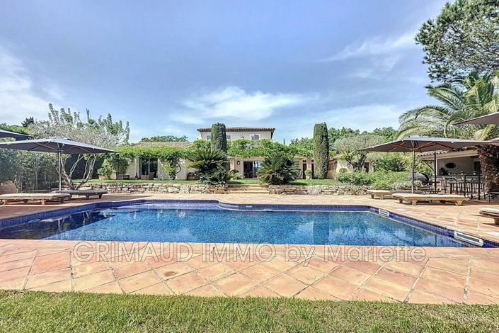 Image No.1-5 Bed House for sale