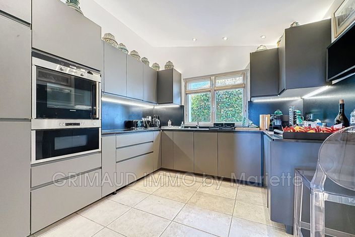 Image No.13-5 Bed House for sale