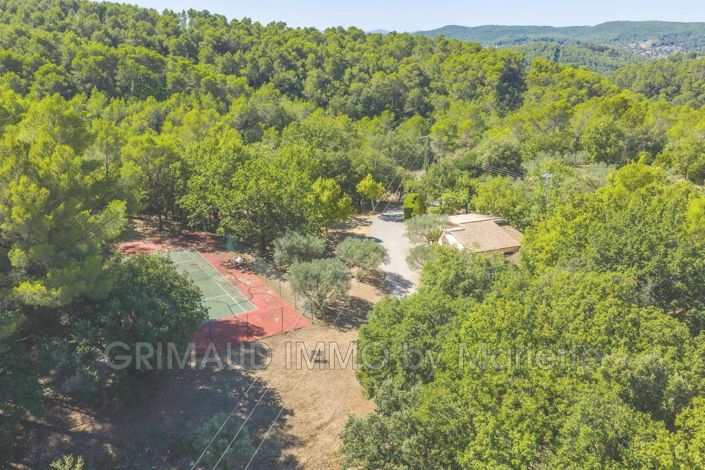 Image No.8-7 Bed House for sale