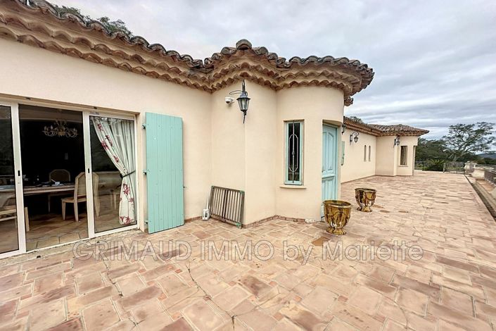 Image No.4-4 Bed House for sale