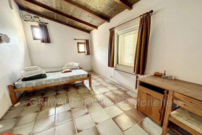 Image No.13-9 Bed House for sale