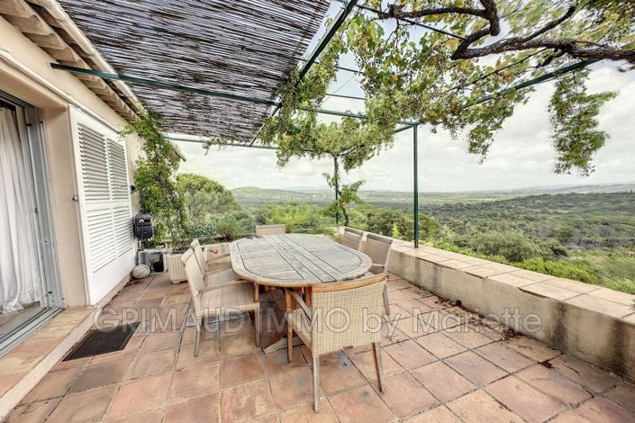 Image No.5-9 Bed House for sale