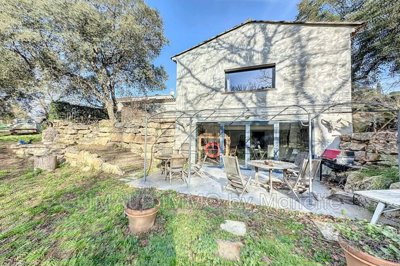 7 Bed House for sale