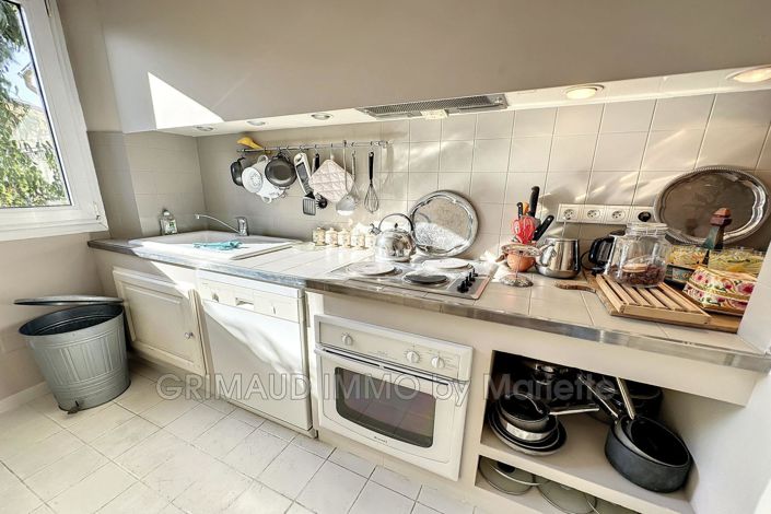 Image No.15-7 Bed House for sale