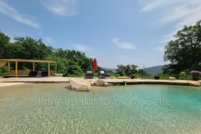 Image No.1-4 Bed House for sale