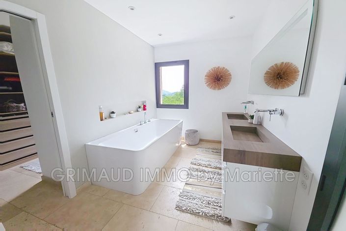 Image No.11-4 Bed House for sale