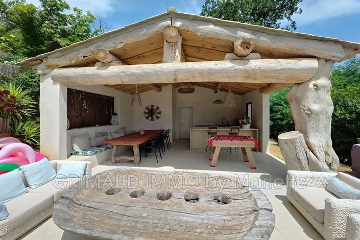 Image No.2-4 Bed House for sale