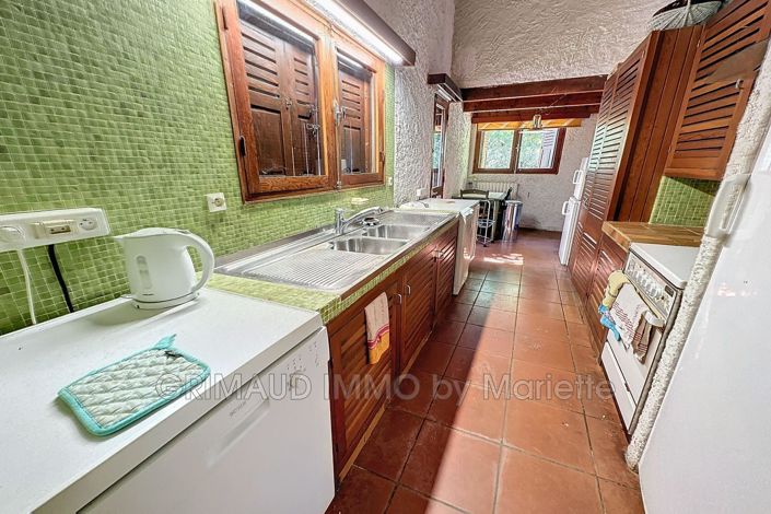 Image No.11-7 Bed House for sale