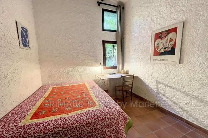 Image No.14-7 Bed House for sale