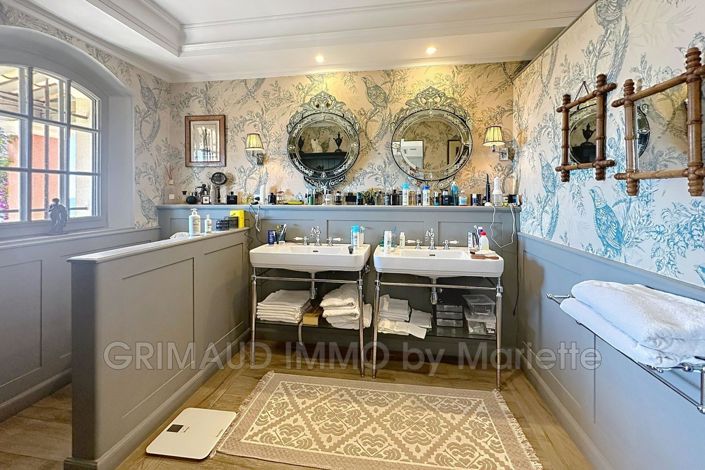 Image No.7-4 Bed House for sale