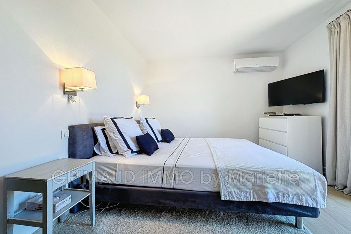 Image No.20-4 Bed House for sale