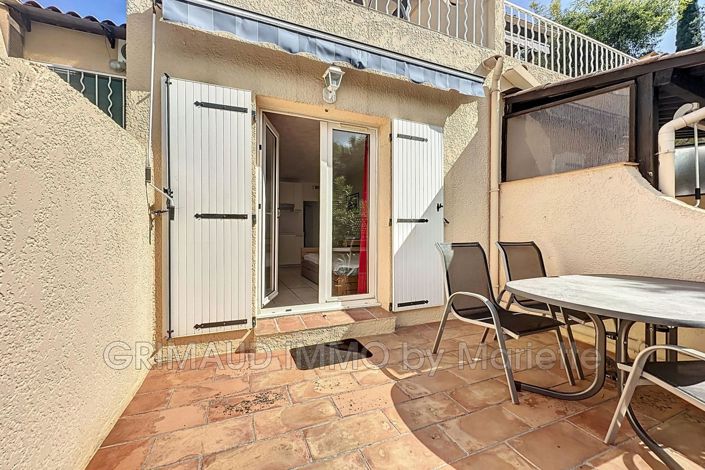 Image No.1-2 Bed House for sale