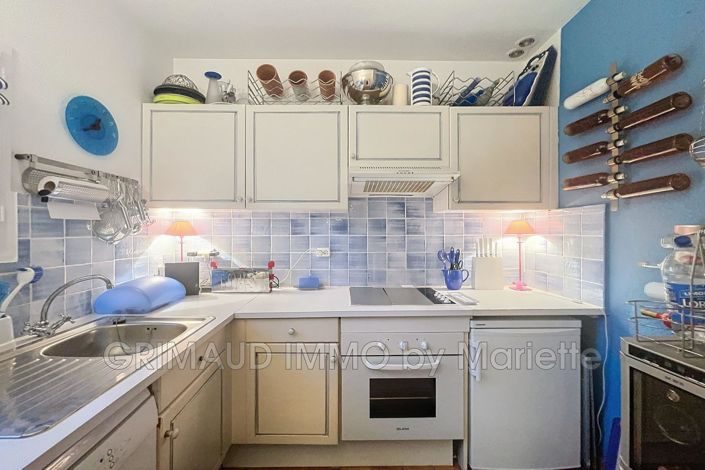 Image No.13-3 Bed House for sale