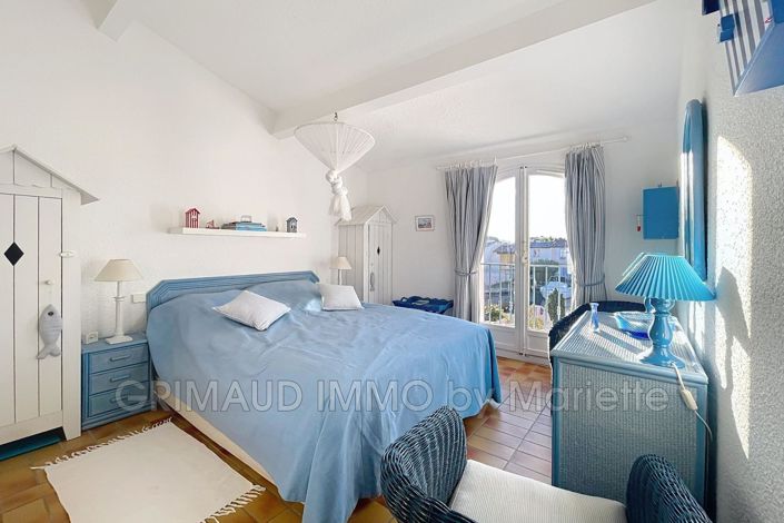 Image No.15-3 Bed House for sale