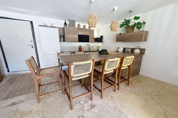 Image No.6-3 Bed House for sale