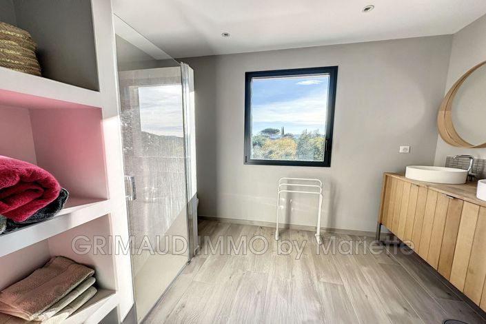 Image No.15-5 Bed House for sale