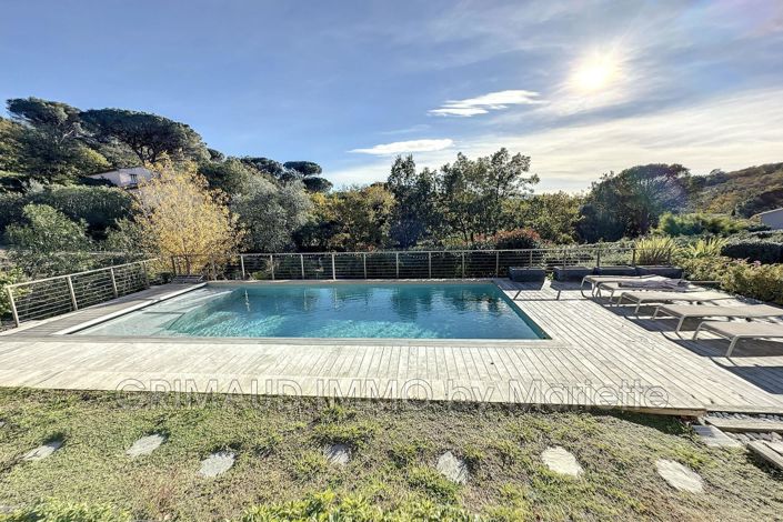 Image No.4-5 Bed House for sale