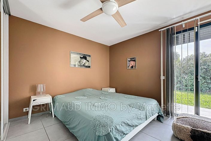 Image No.15-4 Bed House for sale