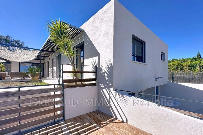 Image No.4-4 Bed House for sale