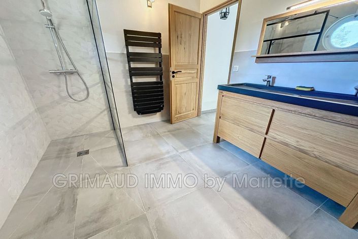 Image No.14-5 Bed House for sale