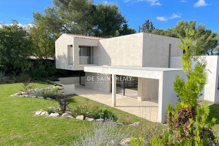 Image No.2-5 Bed House for sale