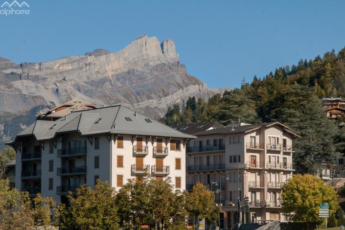 Image No.12-2 Bed Apartment for sale