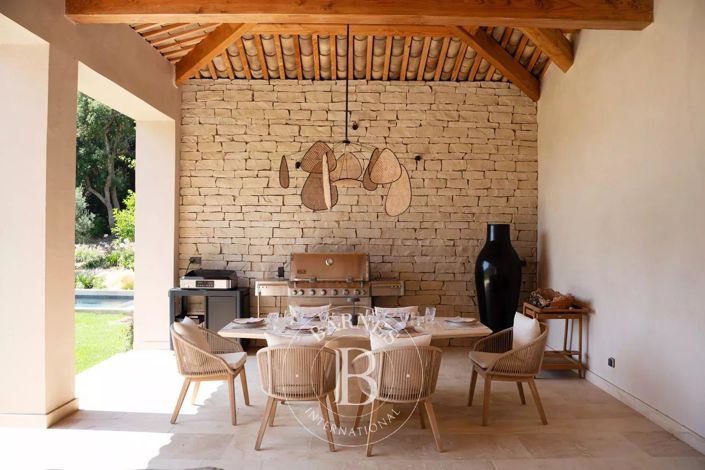 Image No.6-6 Bed House for sale