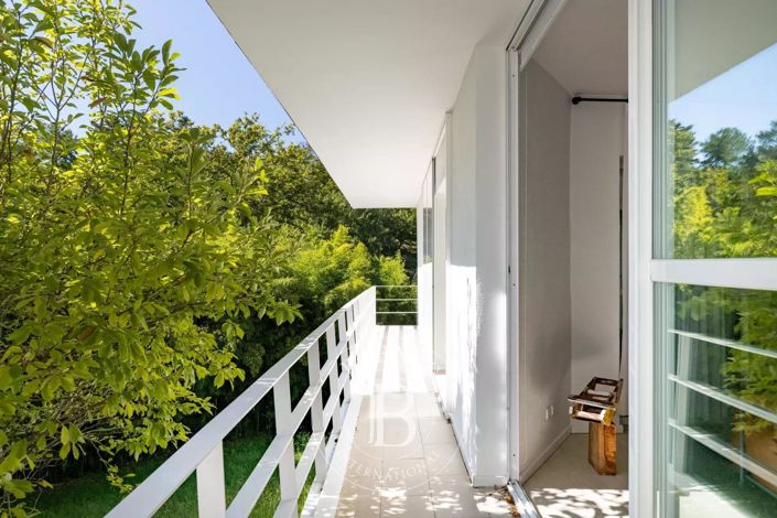 Image No.14-3 Bed House for sale