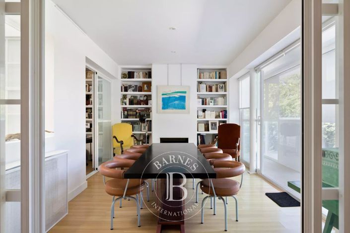 Image No.8-3 Bed House for sale