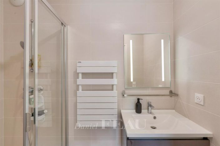 Image No.9-3 Bed Apartment for sale