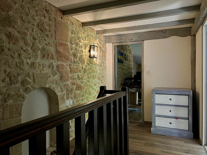 Image No.12-4 Bed House for sale