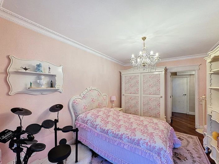 Image No.18-3 Bed Apartment for sale