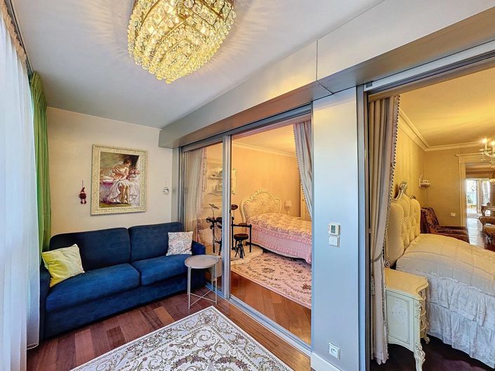 Image No.21-3 Bed Apartment for sale